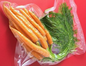 بسته بندی مواد غذایی آماده چیست و چگونه انجام می شود ؟ Carrots 300x231 - بسته بندی مواد غذایی آماده چیست و چگونه انجام می شود ؟